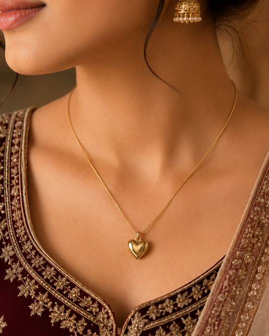 A Gold-Finished Puffy Heart Pendant Necklace