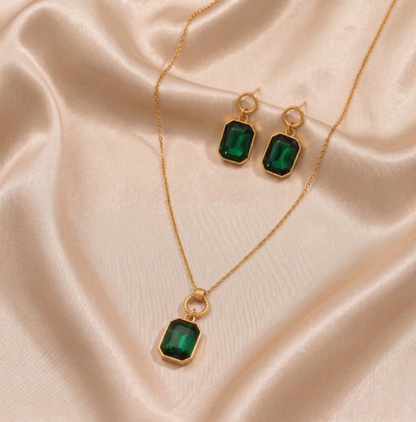 Elegant Green Crystal Necklace & Earrings Set