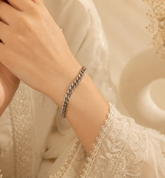 Silver-Toned Curb Chain Bracelet