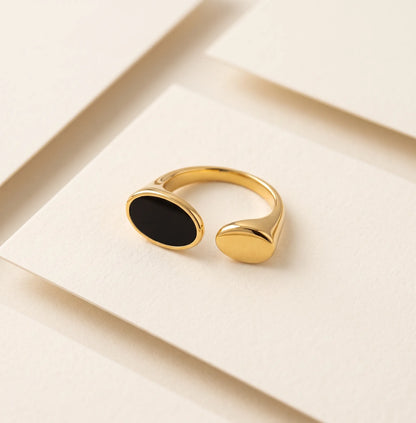 TheMinimalistBlackOnyxSignet